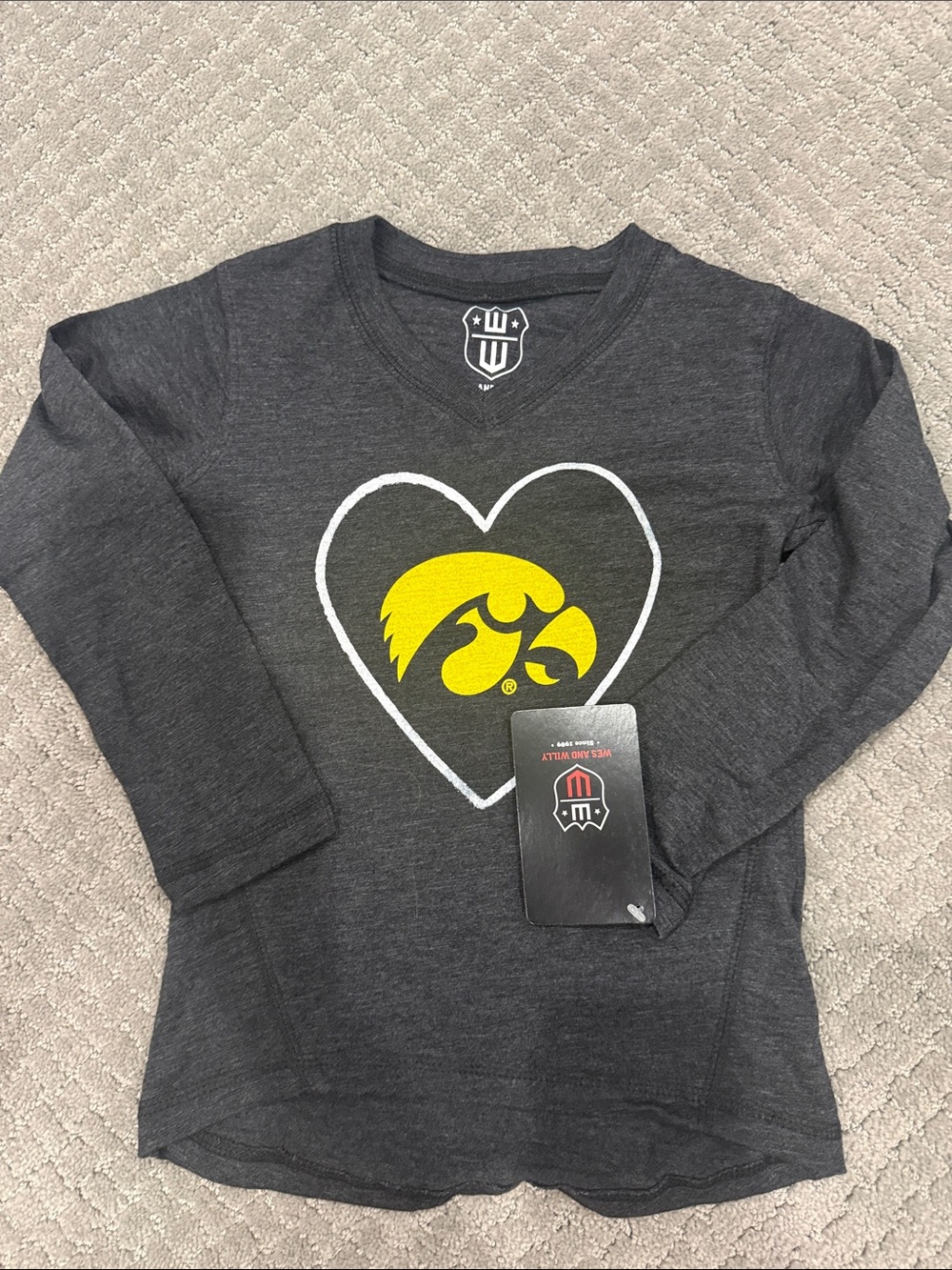 University of Iowa Hawkeyes Girls' Charcoal Heart Graphic Long Sleeve Top
